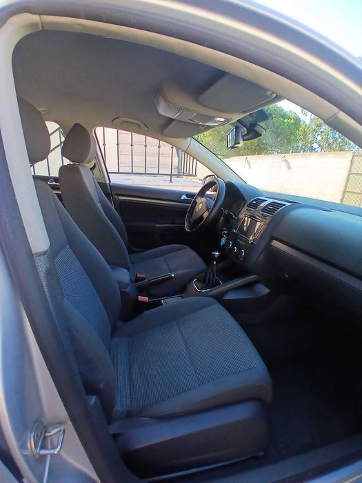 vendo VW Jetta 1.9tdi