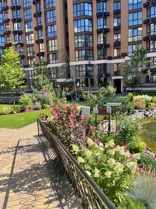 3к квар  94 м2 з докум  жк Софія Нова( Теремки)можливий кредит є Оселя