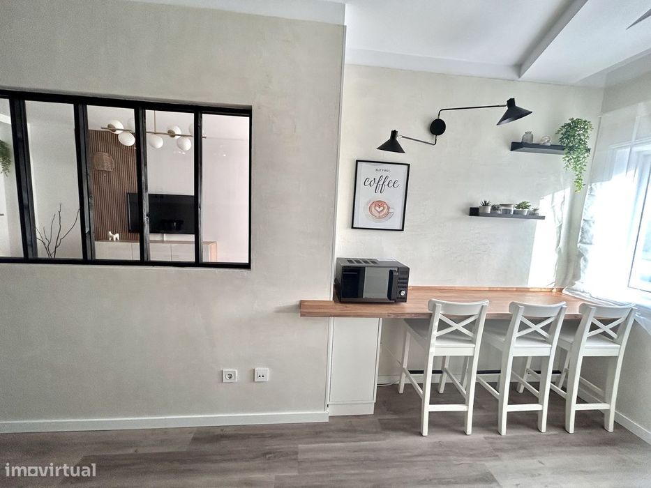 Apartamento T2 totalmente mobilado Paredes centro/estação