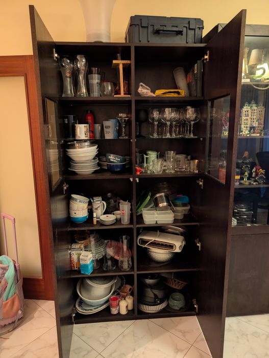 Móvel de sala com led na vitrine