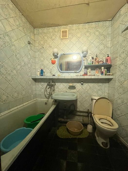 Продам комнату в двухкомнатной квартире на Салтовке