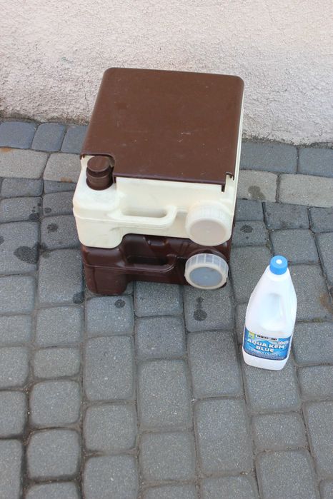 Toaleta turystyczna toaleta przenosna