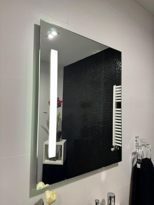 Espelho WC com luz incorporada