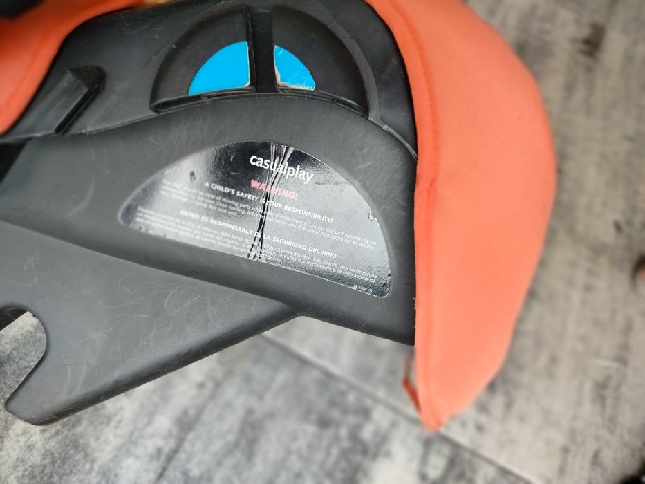 Dwa nosidełka dla dzieci