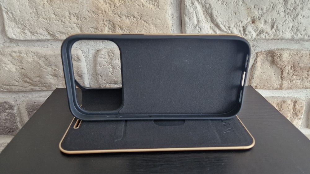 Kabura Wonder Frame do Iphone 17 Pro Max czarna + szkło Gratis