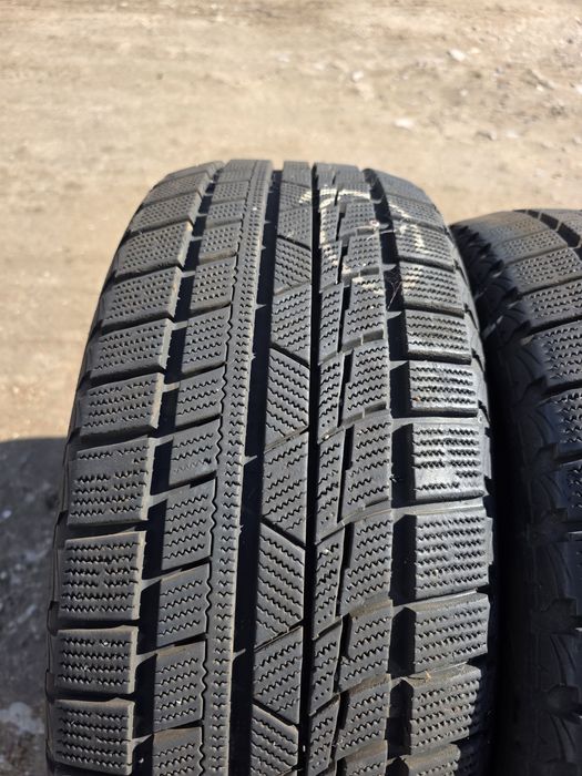 Opony zimowe Firemax 225/55/17