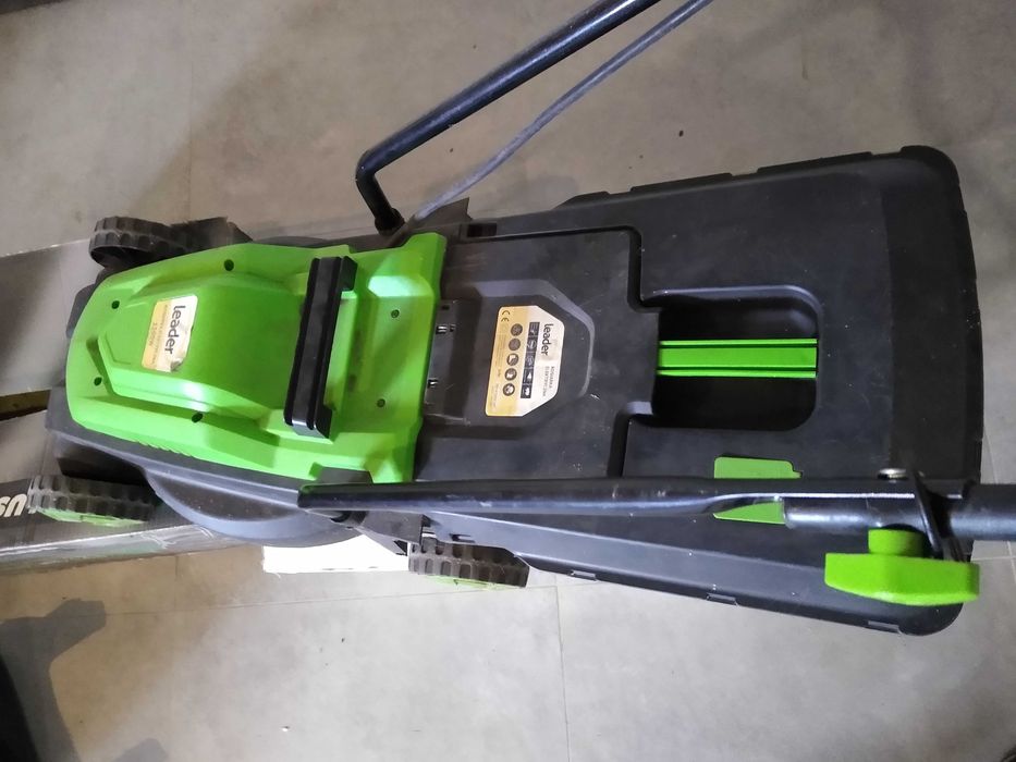 Kosiarka elektryczna 1300W leader