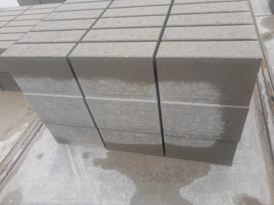 Bloczek Betonowy B20- Fundamentalny 38x24x12