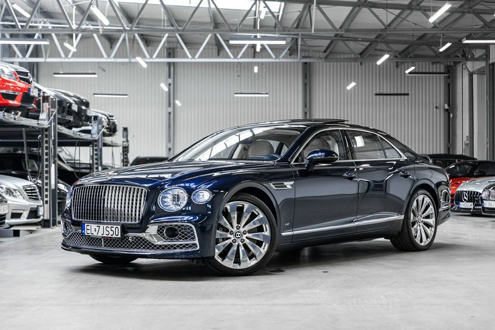Bentley Flying Spur V8. Krajowy. Gwarancja. Pełne wyposażenie. Bang & Olufsen. Masaże.