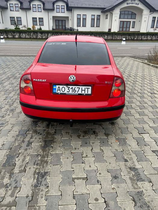 Пасат б5+ 2001 рік