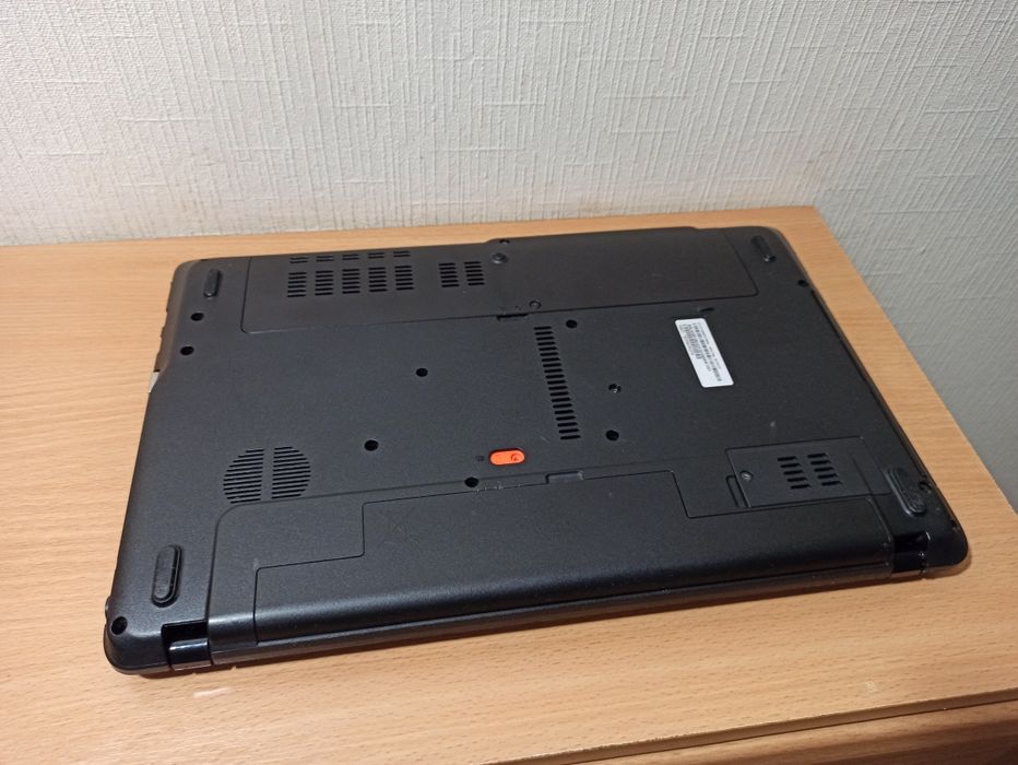 Ноутбук Acer Aspire E1-531G, I5-3340m, 8Gb, GeForce GT 620M, HDD 500Gb