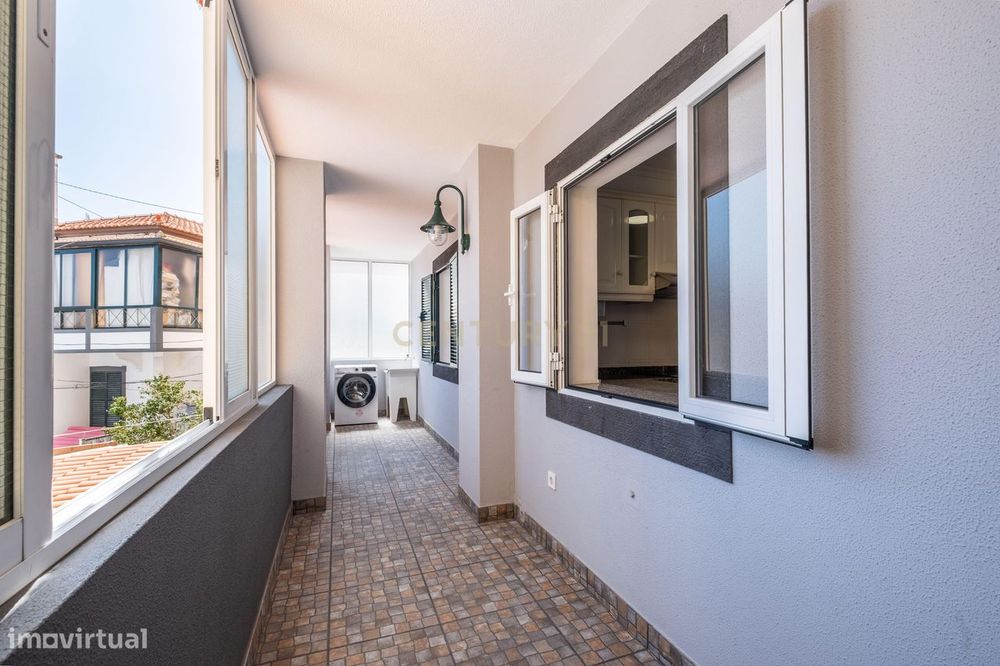 Apartamento T2 para Arrendamento – Centro do Funchal, Ilha da Madeira
