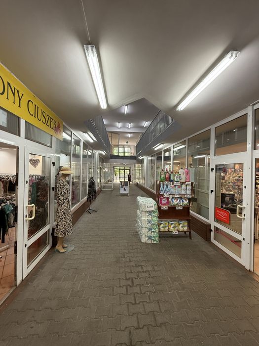 Pasaż handlowy 2300 m2 centrum Jaworzna