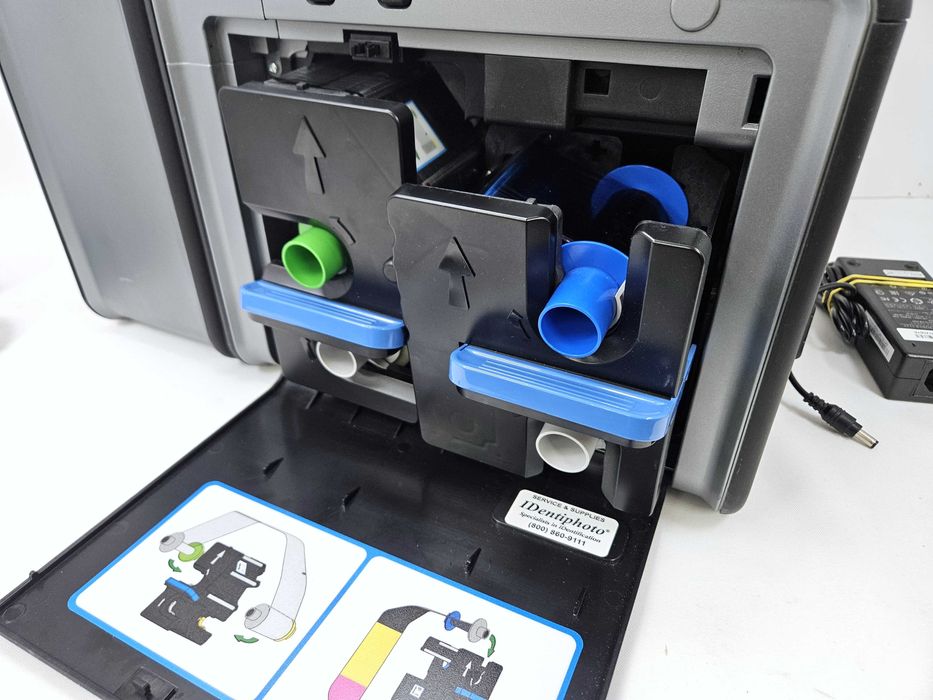 FARGO HDP5000 принтер пластикових карт 2-сторонній професійний 300dpi