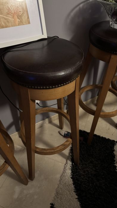 2 Bancos altos em pele, 83 cm altura