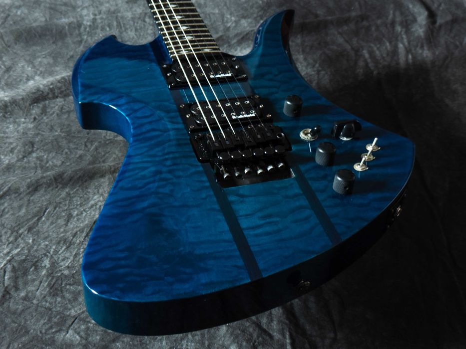 B.C. Rich Mockingbird ST 2006 - Trans Blue