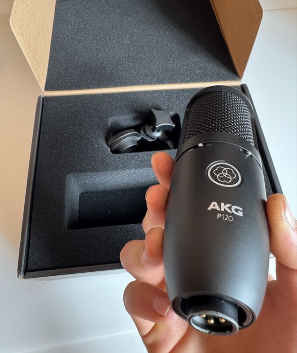 Microfone Condensador AKG P120 - (Como Novo)