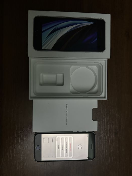 Iphone se 128 гіг в дуже гарному стані
