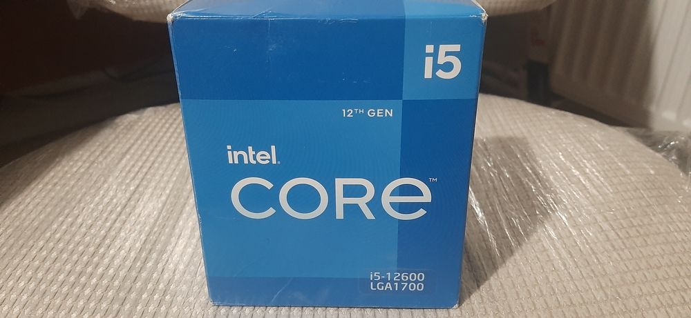 Intel core i5 12600