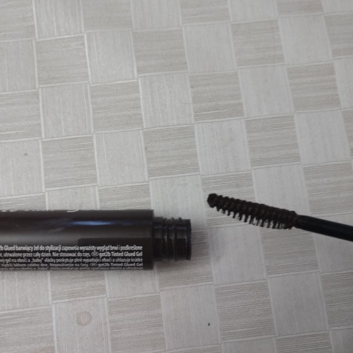 Żel koloryzujący do brwi