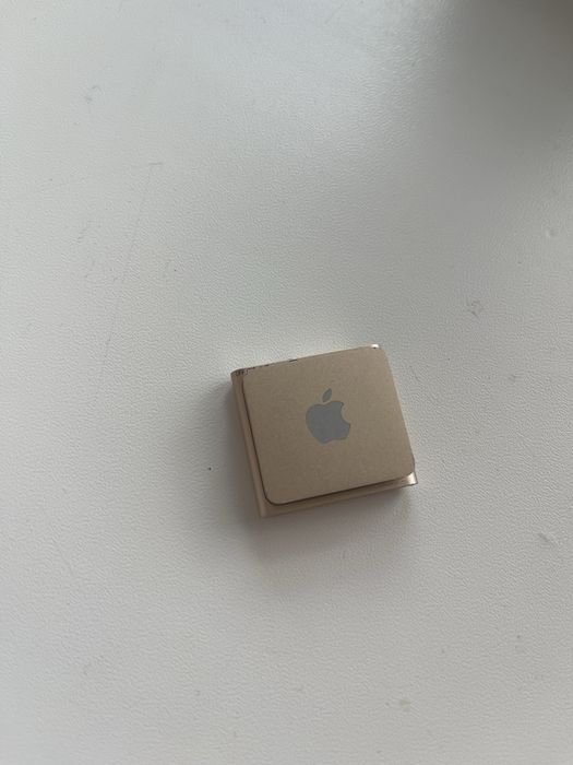 Apple iPod Shuffle 2GB плеєр