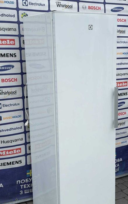 Морозильна камера б/в нова модель Electrolux 185/60/60 Білий No Frost #07963