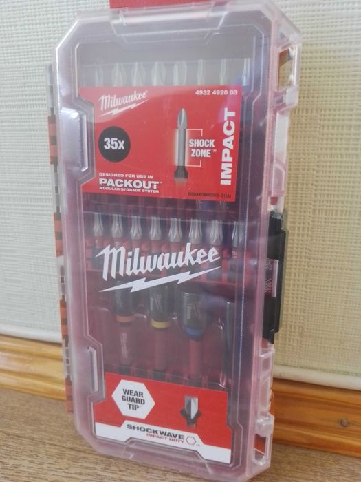 Набір біт SHOCKWAVE PACKOUT MILWAUKEE, (35шт) / 4932.49.2003