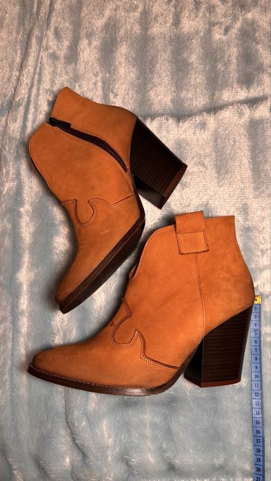 Botki, kowbojki rozm. 40
