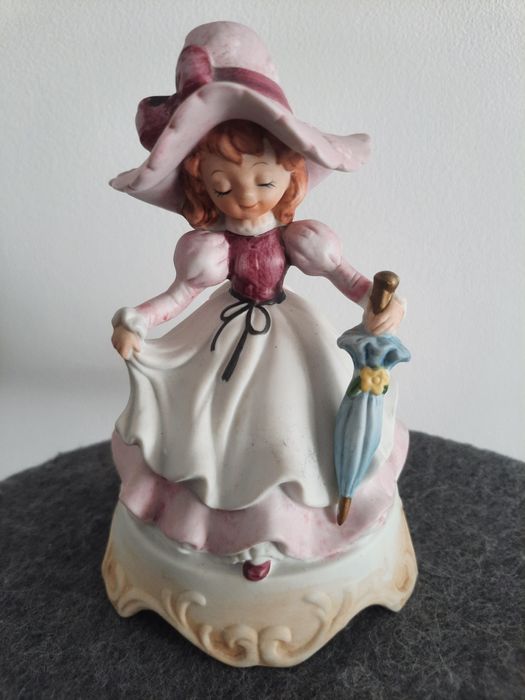 Pozytywka porcelanowa