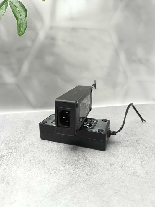 Блок живлення\зарядка\Switching Adapter SHENZHEN FUJIA 12V\36W\3.A