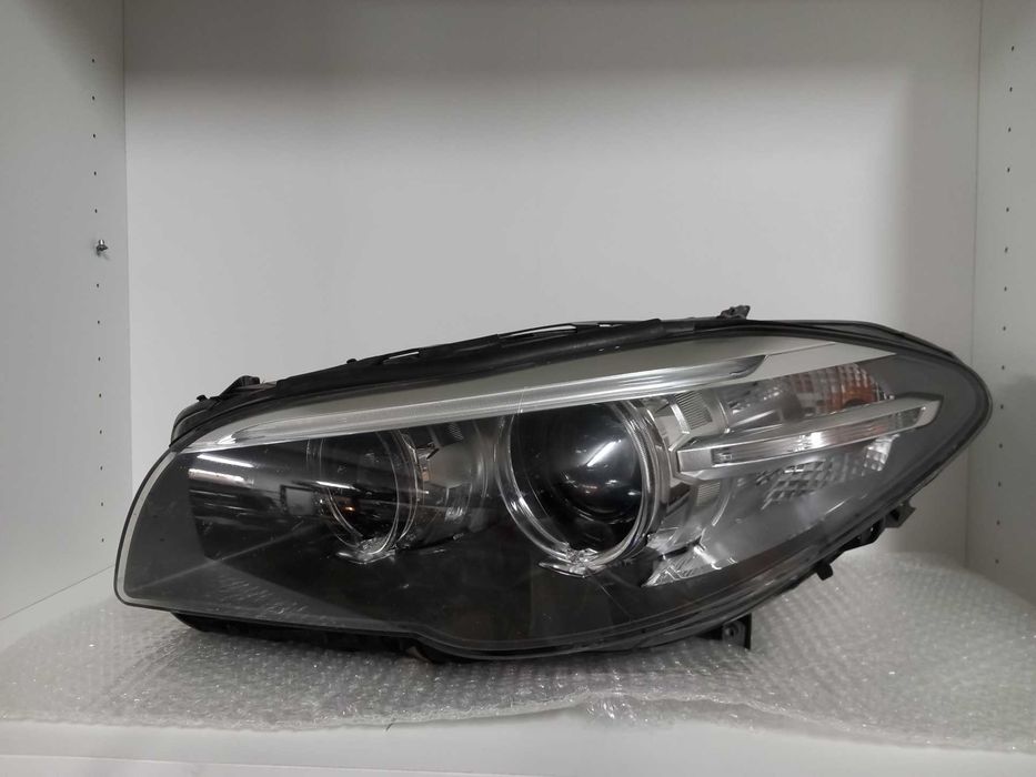 Farol BMW Serie 5 F10/F11  BI-XÉNON direito/esquerdo