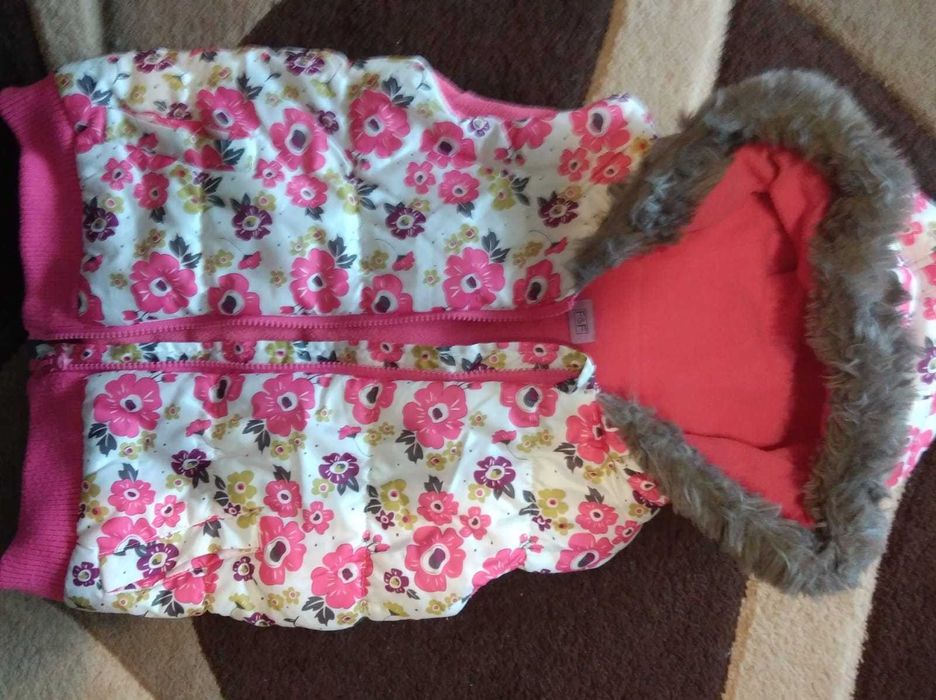 Жилетка осінь - зима - весна