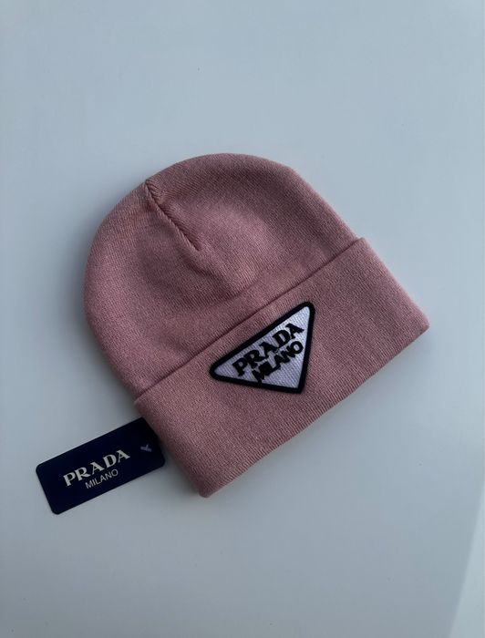 Шапка женская Прада