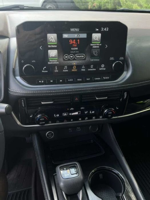 Nissan Rogue SL      2022