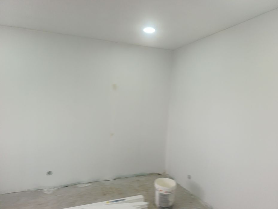 Realizo trabalhos de construcao civil