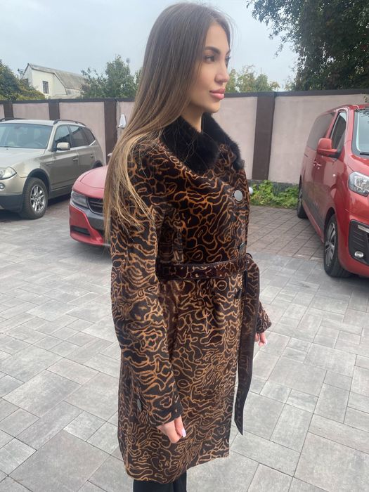 Роскошная шуба пальто из меха кенгуру Италия не норка не соболь