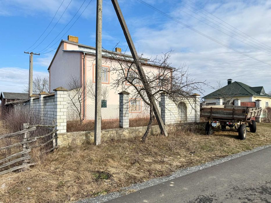 Продаж будинку в с. Семигинів