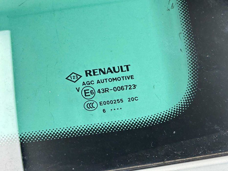 Vidro Painel Trás Direito / Esquerdo - Renault Megane IV (2016)