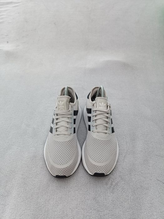 Женские кроссовки Adidas р36.5-37