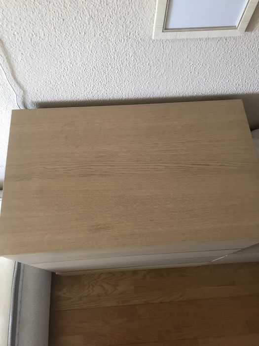 Cómoda + Mesa de cabeceira Malm IKEA