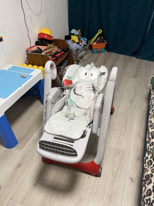 Стільчик для годування Polly 2 Start, 4-х колісний