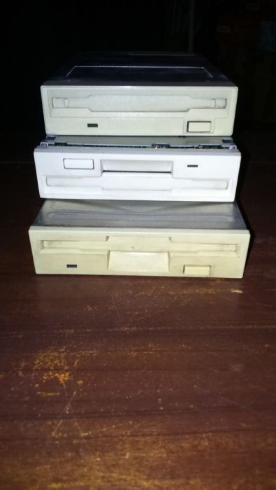drives disquetes + discos rigidos