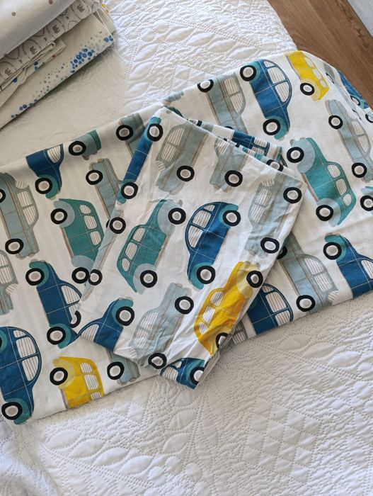 Capas Edredon Berço bebé 110x125cm - reversíveis - 10eur/unidade