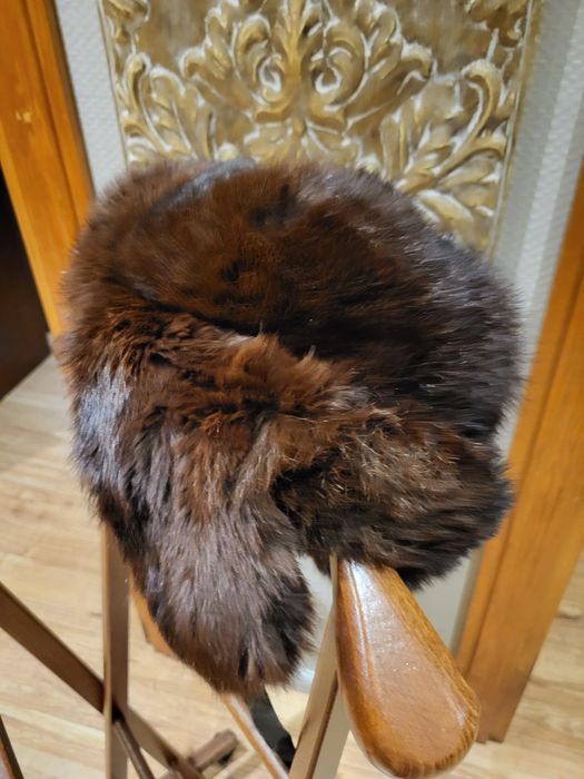 Czapka uszatka,pilotka czekoladowe futro lis nowa.