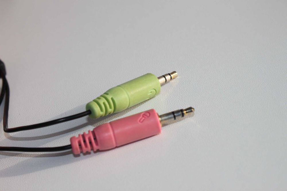 Zestaw słuchawkowy z elastycznym mikrofonem CREATIVE HS-390