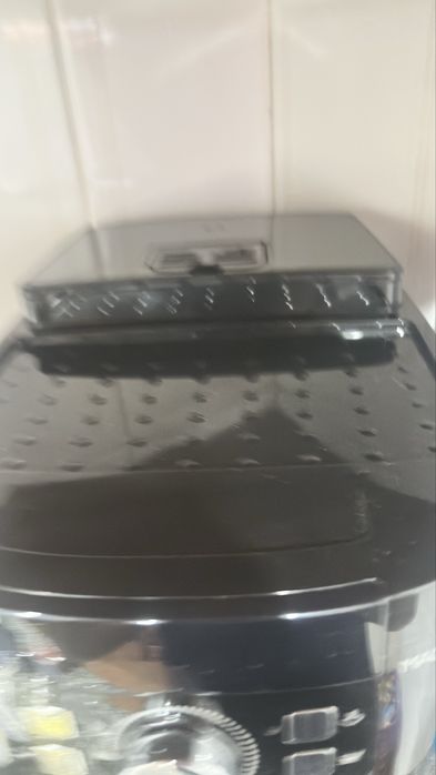 Vendo máquina de café da Delongi