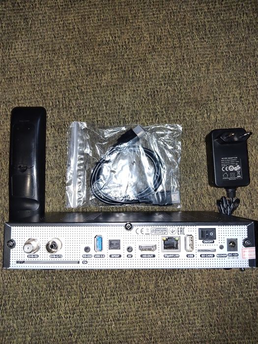 Amiko Viper 4K Combo: комбінований DVB-S2X + DVB-T2/C ресивер Linux E2