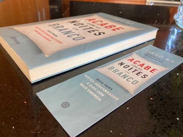 Livro Acabe com as Noites em Branco - Tiago Sá - COMO NOVO