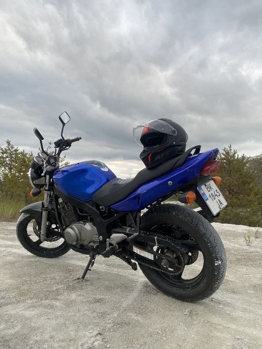 Suzuki GS 500 2005 року