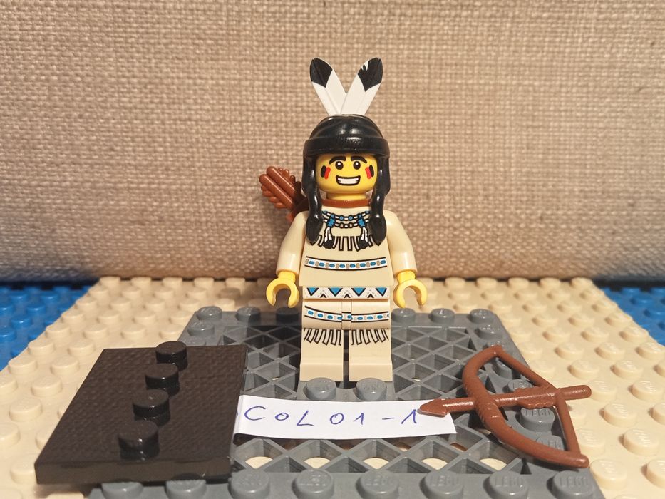 COL001 / COL01-1 Tribal Hunter Lego CMF kompletny zestaw stan BDB